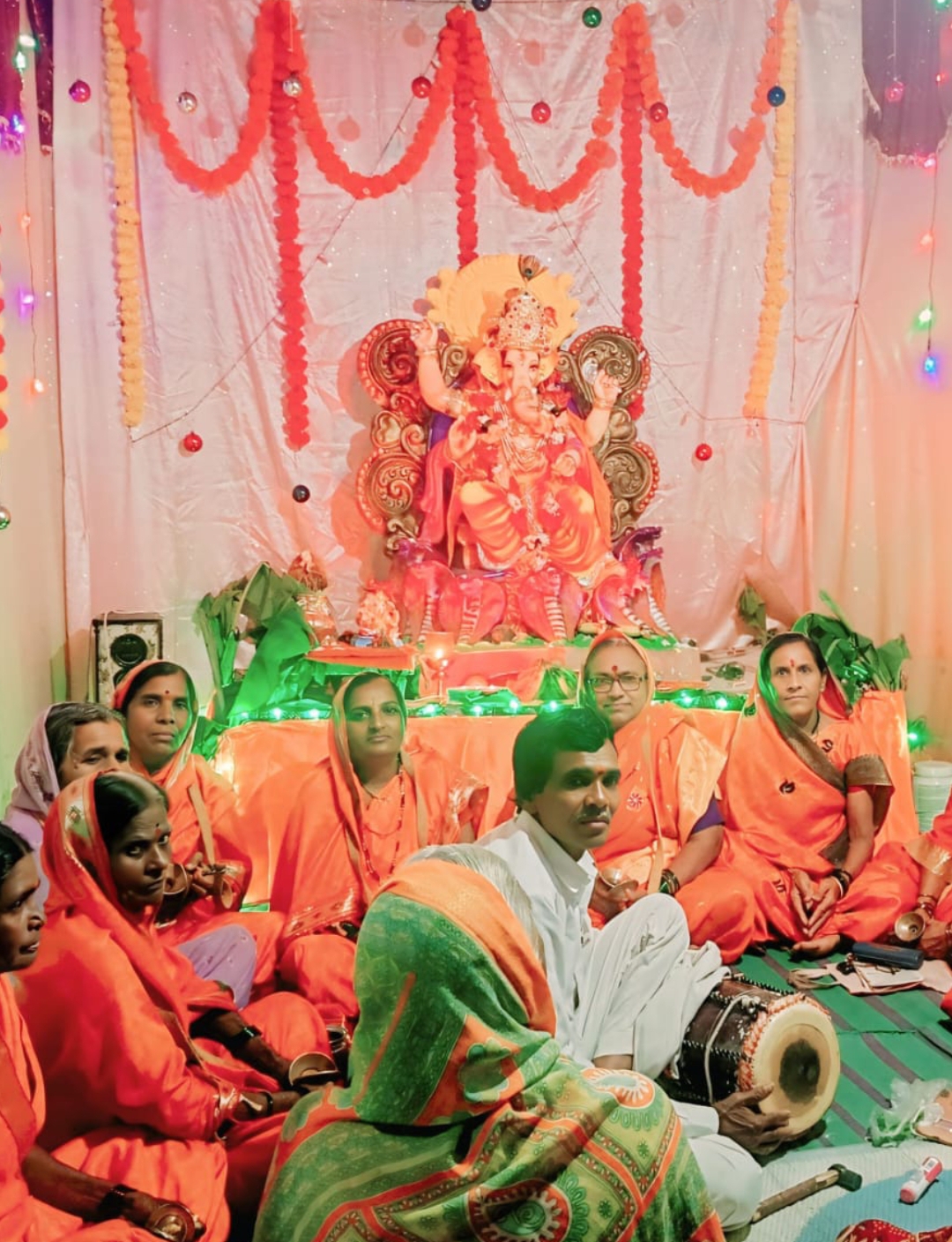 विठ्ठल मंदिर संस्थान येथे भव्य भजनाचा कार्यक्रम